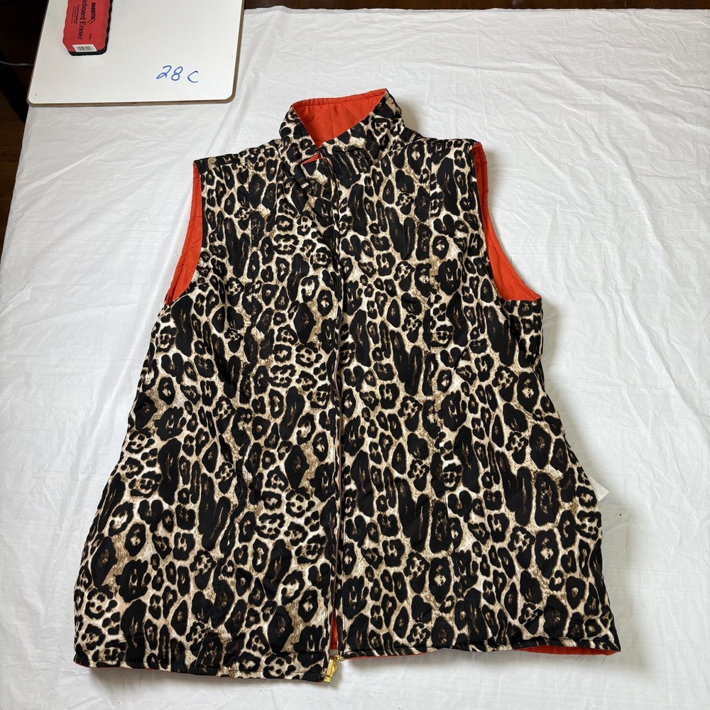 Casual Identity Womens Coral Cheetah Print Reversible vest quilted size Large‎
